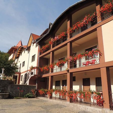 Mokus Panzio Bed and Breakfast Bicfălău Zewnętrze zdjęcie